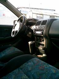 1999 Nissan Almera Photos