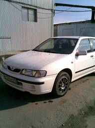 1999 Nissan Almera Pictures