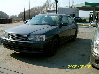 2000 Nissan Almera