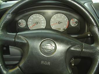 2000 Nissan Almera