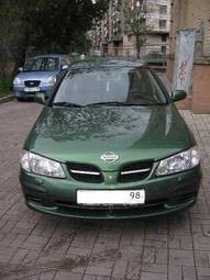2000 Nissan Almera Photos