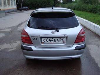 2000 Nissan Almera Pictures