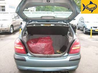 2000 Nissan Almera Photos