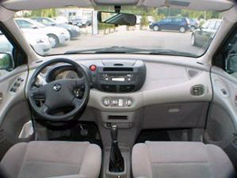 2001 Nissan Almera