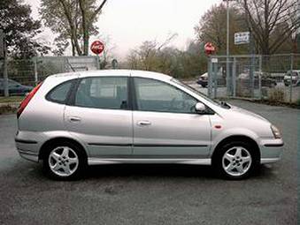 2001 Almera