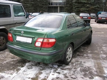 2001 Almera