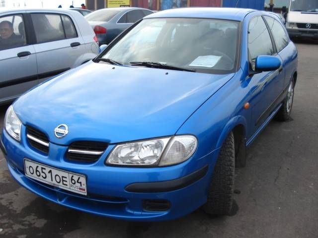 2001 Nissan Almera