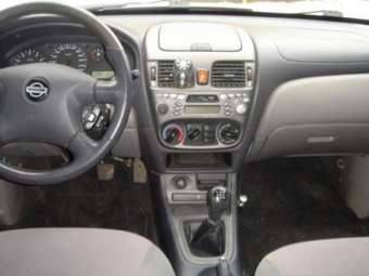Nissan Almera