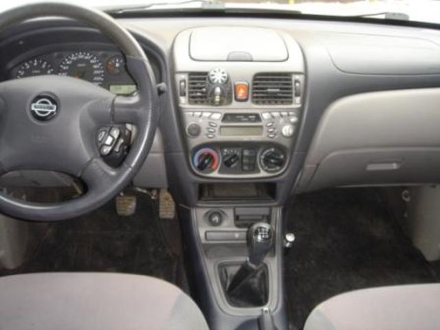 2001 Nissan Almera