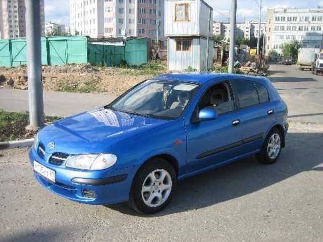 2001 Nissan Almera