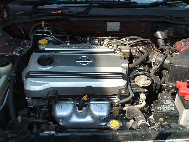 2001 Nissan Almera Photos