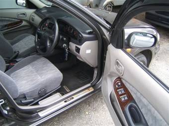 2001 Nissan Almera Photos