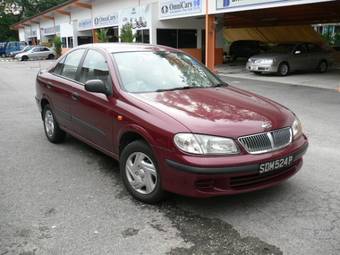 2001 Nissan Almera Photos