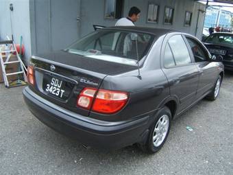 2001 Nissan Almera Pictures