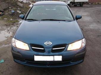 2001 Nissan Almera Images