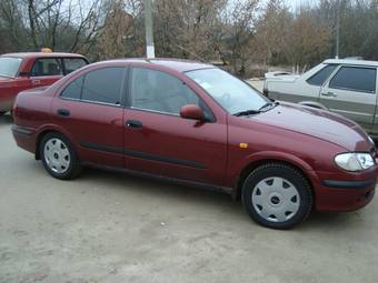 2001 Nissan Almera Photos