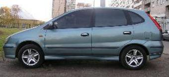 2001 Nissan Almera Pictures