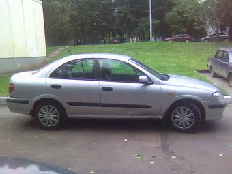 2001 Nissan Almera Pictures