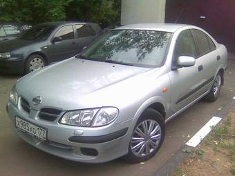 2001 Nissan Almera Pictures