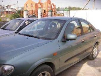 2001 Nissan Almera Images