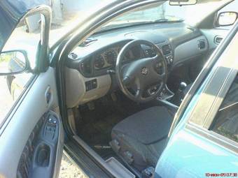 2001 Nissan Almera Photos