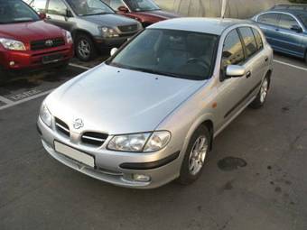 2001 Nissan Almera Images