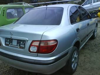 2001 Nissan Almera Pictures