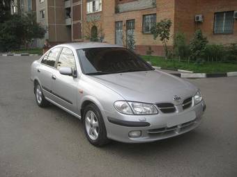 2001 Nissan Almera Photos