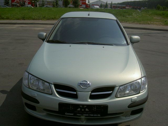 2002 Nissan Almera