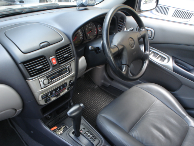 2002 Nissan Almera