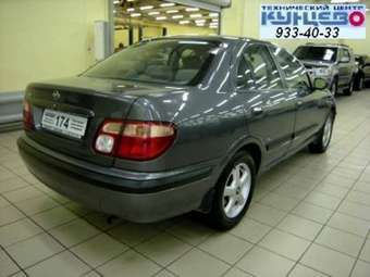 2002 Almera