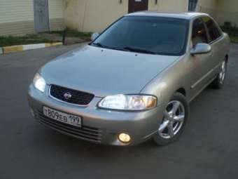 2002 Nissan Almera Pictures