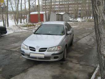 2002 Nissan Almera Pics