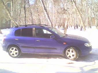 2002 Nissan Almera Photos