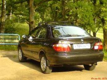 2002 Nissan Almera Photos