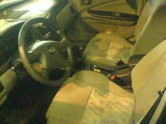 2002 Nissan Almera Photos