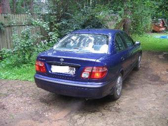 2002 Nissan Almera Photos