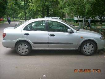 2002 Nissan Almera Photos