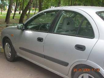 2002 Nissan Almera Photos