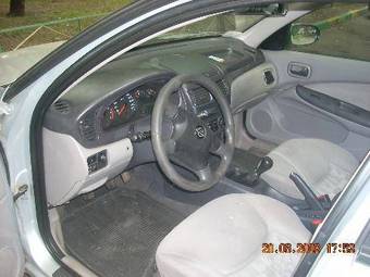 2002 Nissan Almera Photos