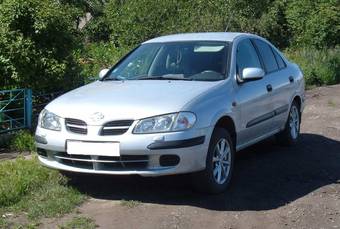 2002 Nissan Almera Pictures