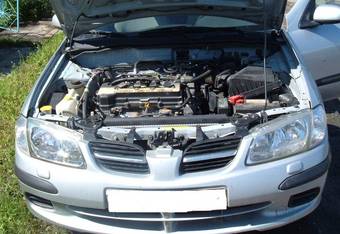 2002 Nissan Almera Photos