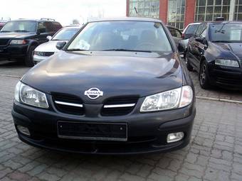 2002 Nissan Almera Pics