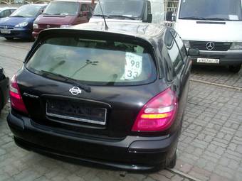 2002 Nissan Almera Pictures