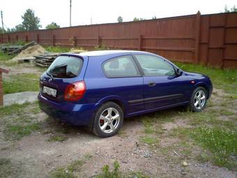 2002 Nissan Almera Photos