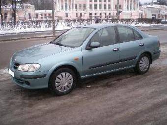 2002 Nissan Almera Photos