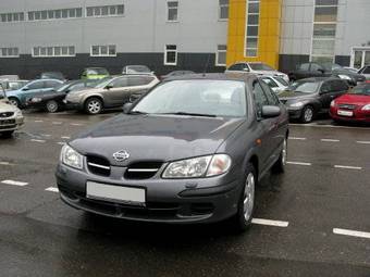 2002 Nissan Almera Pictures