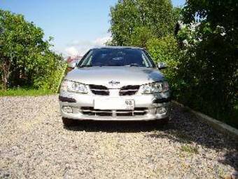 2002 Nissan Almera Pictures