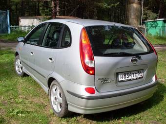 2002 Nissan Almera Pictures