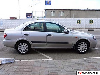 2003 Nissan Almera Images